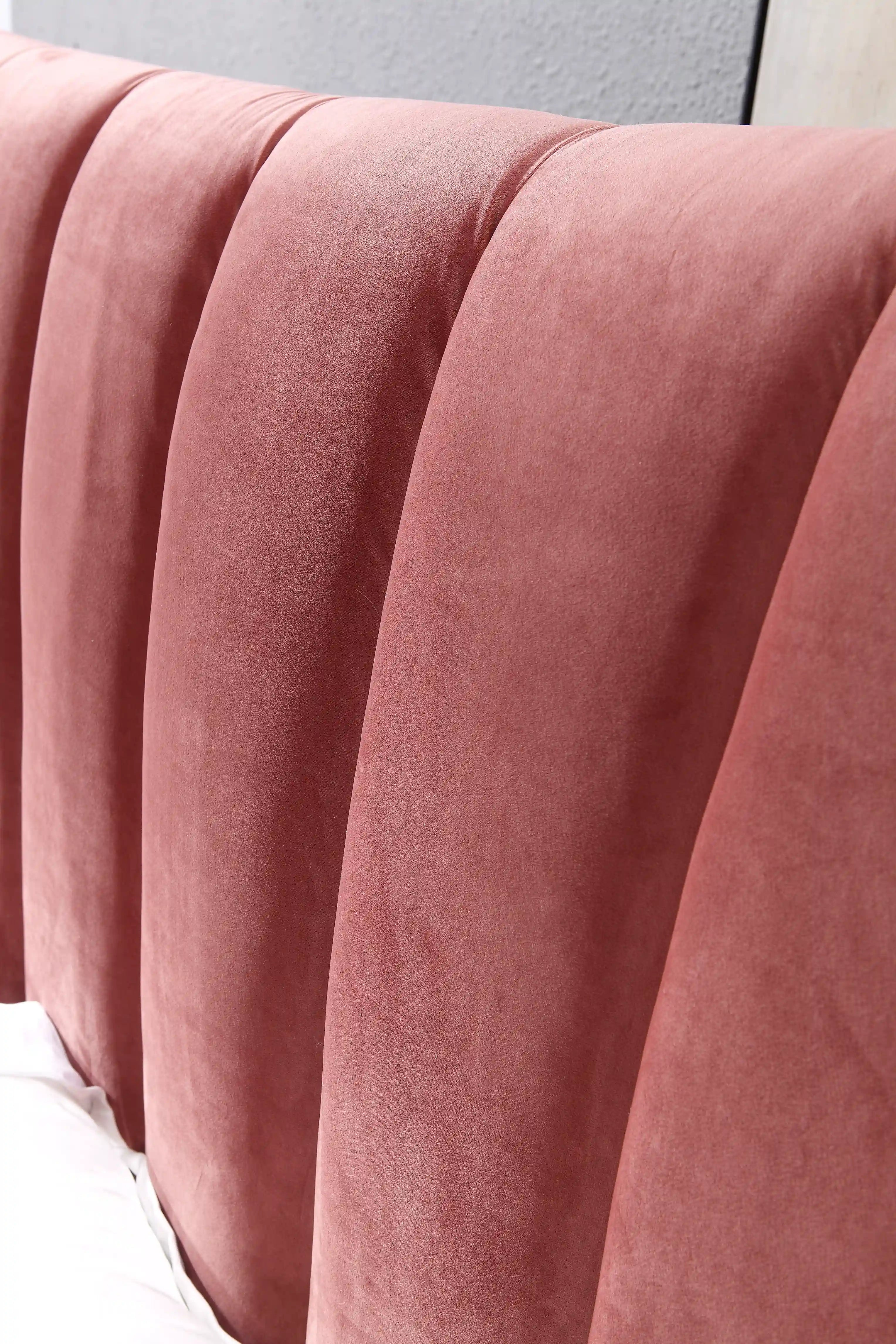 ChicCharm Bed Set
